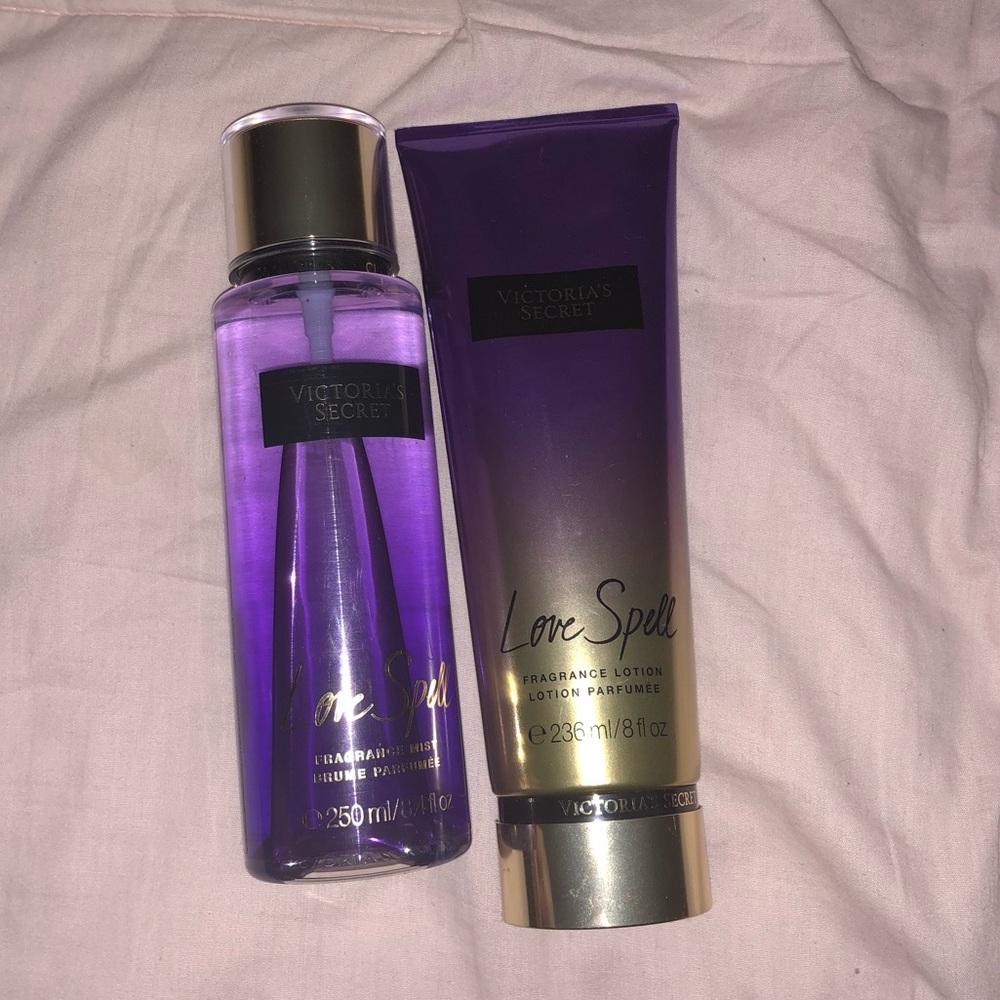 Victoria Secret Love Spell Body mist and lotion